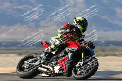 media/Jan-15-2026-Racers Edge (Thu) [[dfebeb70ab]]/3-B Group/Session 1 Turn 8/